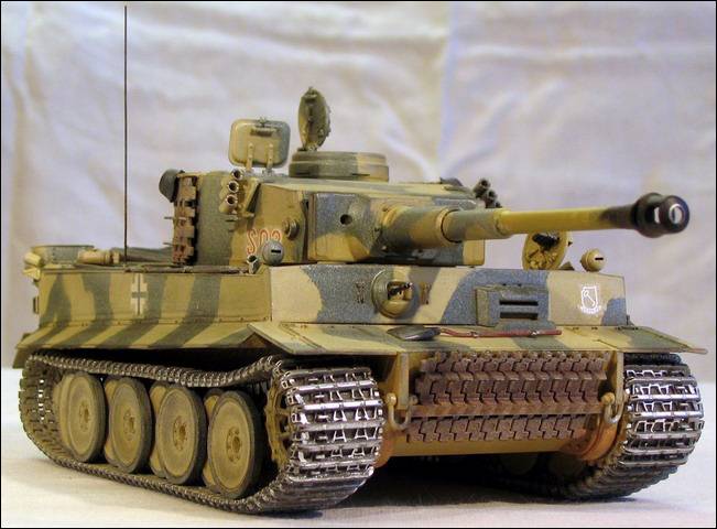 Немецкий танк тигр т. Немецкий тигр т6. Т-6 тигр. Танк Panzerkampfwagen vi Tiger i. Танк т-6 белый тигр.